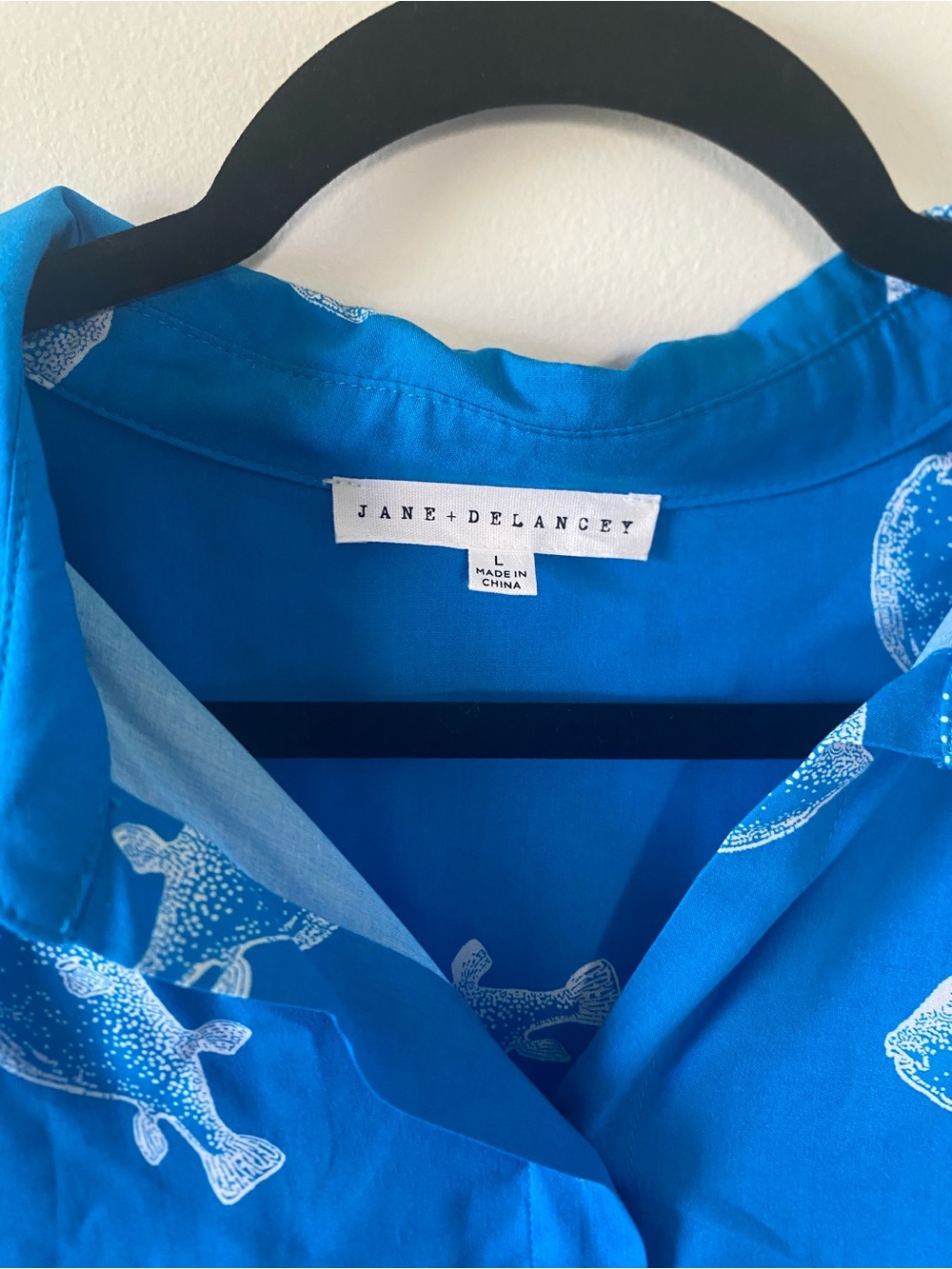 Blue Short Sleeve Lightweight Button-Up Shirt with Bold Fish Print - Picture 4 of 10